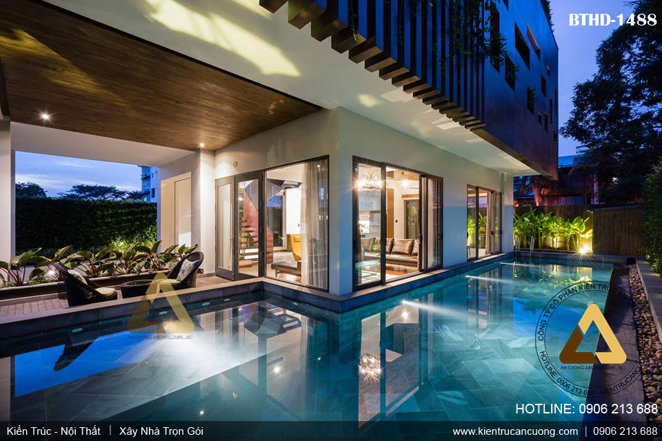Thiết kế biệt thự hiện đại có bể bơi tạo không gian nghỉ ngơi thoải mái cho gia đình