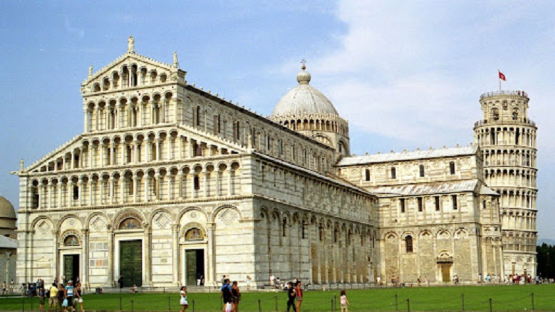 Phong cách kiến trúc Roman là gì?